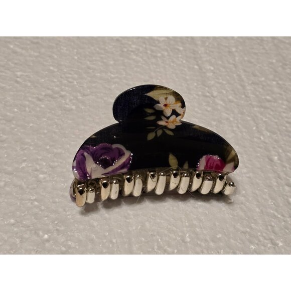 Floral Hair Claw Clip With Spring Mechanism For Women - Picture 2 of 5